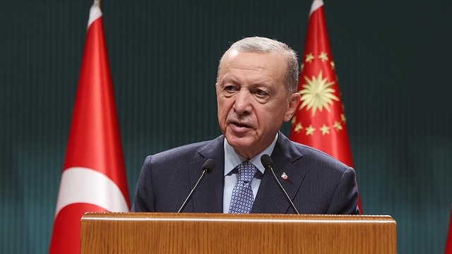 Cumhurbaşkanı Erdoğan: Öğretmenlerle ilgili kapsamlı düzenlemeyi süratle hayata geçireceğiz