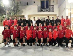 Arda Güler, U14 Milli Takımı kampını ziyaret etti