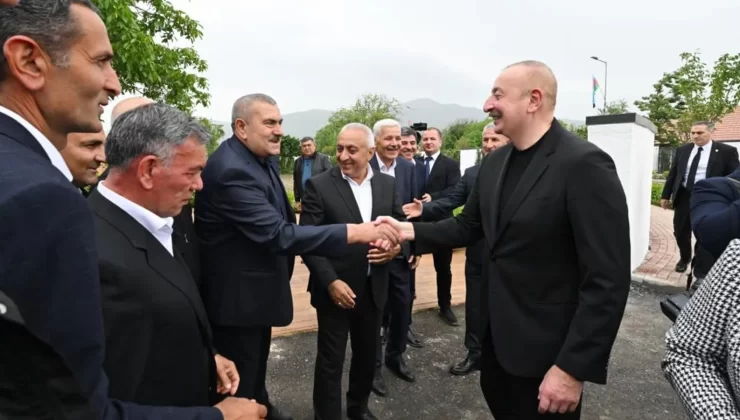 Azerbaycan Cumhurbaşkanı Aliyev, Hocalı’ya taşınan halkla bir araya geldi