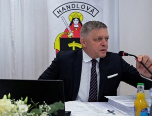 Slovakya Başbakanı Fico, tedavi gördüğü hastaneden taburcu oldu