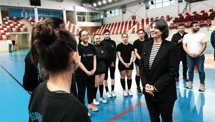 Başkan Sinem Dedetaş’tan Kadın Hentbol Takımı’na Ziyaret