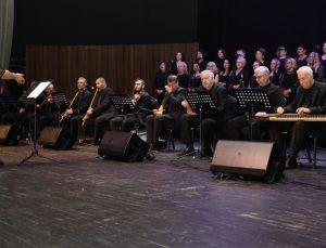 Kadınlar baharı şarkılarla karşıladı