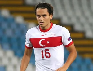 Enes Ünal, sakatlığı nedeniyle kadrodan çıkartıldı