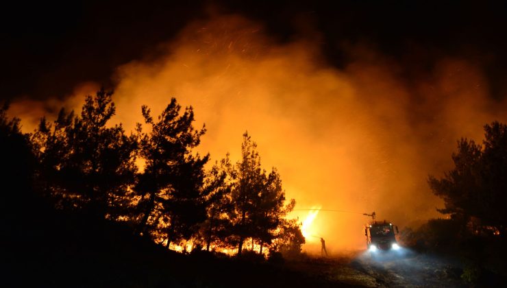 Eceabat’taki orman yangını devam ediyor