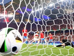 EURO 2024’te çeyrek finalistler belli oluyor