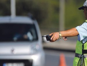 7 Temmuz’da yürürlüğe girmesi beklenen araç güvenlik yönetmeliği ertelendi!