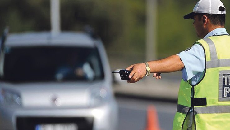 7 Temmuz’da yürürlüğe girmesi beklenen araç güvenlik yönetmeliği ertelendi!