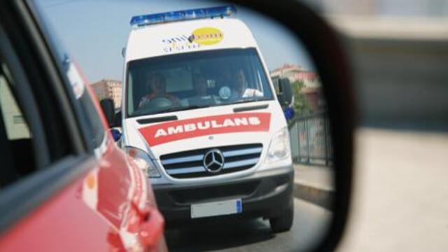 Bağcılar’da ambulansın geçişini engelleyen sürücü yakalandı