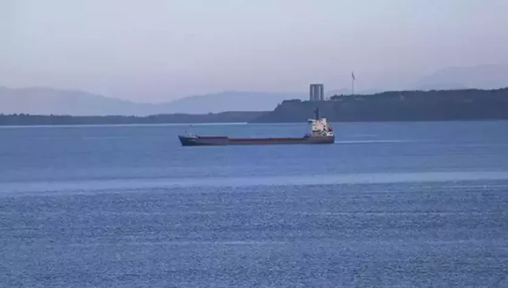 Çanakkale Boğazı’nda akaryakıt tankeri makine arızası yaptı