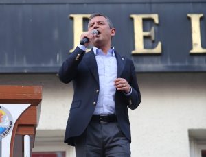 CHP Genel Başkanı Özel: “Emekliye bayram ikramiyesi 1 asgari ücret verilsin”