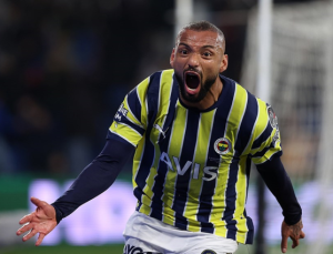 Alex de Souza, İlk transferini Fenerbahçe’den yapıyor