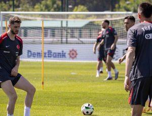 A Milli Takım, İtalya maçı öncesi Türkiye’deki son çalışmasını yaptı