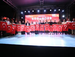 Kağıthane’de Demokrasi ve Milli Birlik Nöbeti Tutuldu