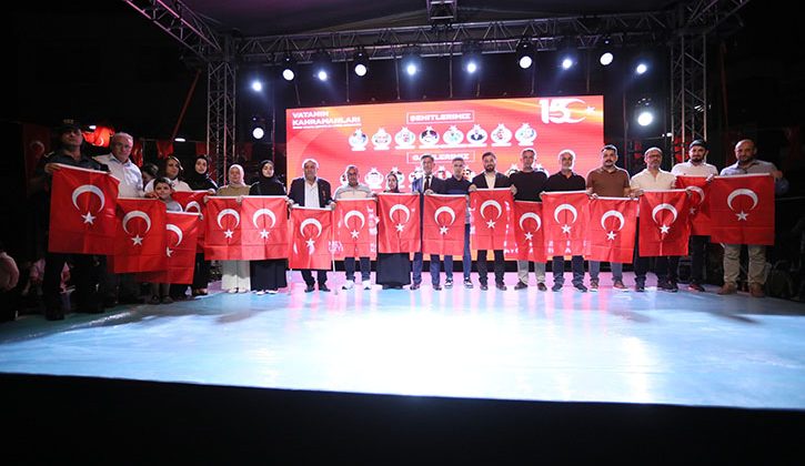 Kağıthane’de Demokrasi ve Milli Birlik Nöbeti Tutuldu