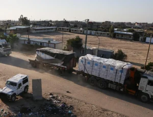 İsrail: “295 yardım kamyonunun Gazze’ye girişine izin verildi”