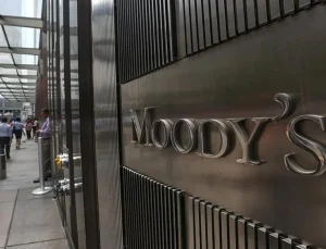 Moody’s, Türkiye’nin kredi notunu iki kademe yükseltti