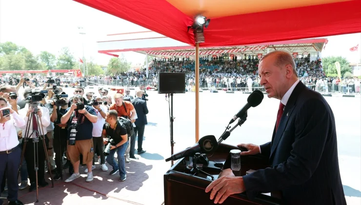 Cumhurbaşkanı Erdoğan’dan Kıbrıs’ta Yunan Bakana tepki: Akla ziyan açıklama yaptı