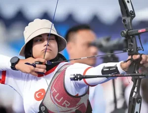 Milli okçu Elif Berra Gökkır’dan Paris 2024’te