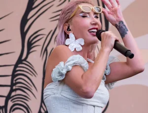 Hande Yener’den ilginç açıklama! Yaşlanmayı durdurdum