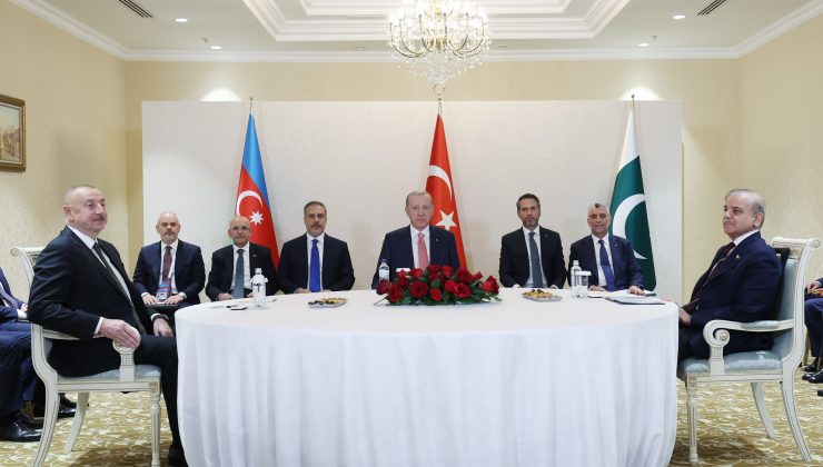 Cumhurbaşkanı Erdoğan, Azerbaycan Cumhurbaşkanı Aliyev ve Pakistan Başbakanı Şerif ile bir araya geldi