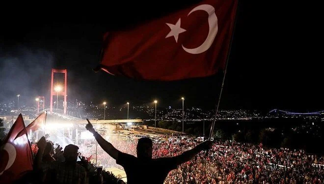 Siyasilerden 15 Temmuz Demokrasi ve Milli Birlik Günü mesajları