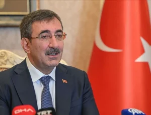 Cevdet Yılmaz: Artan kredi notumuzun nitelikli finansmana erişimi kolaylaştırmasını bekliyoruz