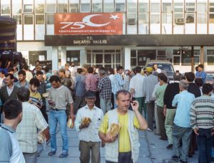 17 Ağustos Marmara Depremi’nden unutulmayan fotoğraflar