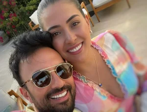 Tarkan’dan eşi Pınar Tevetoğlu’na: İyi ki varsın yoldaşım