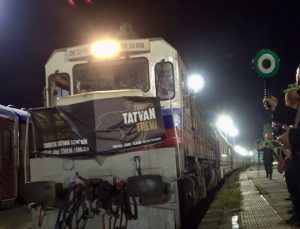 Turistik Tatvan Treni ikinci seferinde Tatvan’a ulaştı