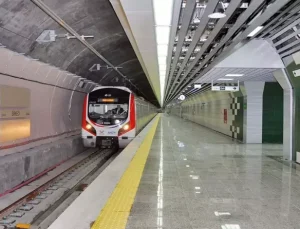 Bakan Uraloğlu açıkladı: Marmaray’da rekor yolcu sayısı! “Ulaşımın can damarı”