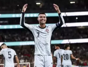 Cristiano Ronaldo, 900. golünü attı, futbol tarihine geçti