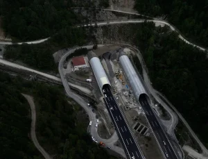 Bolu Dağı Tüneli İstanbul yönü ulaşıma açıldı