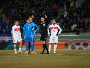 A Milli Takımımız, geriye düştüğü maçta İzlanda’yı 4 golle mağlup etti