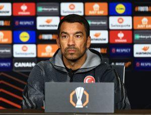 Bronckhorst: “İyi bir takıma karşı oynayacağız”