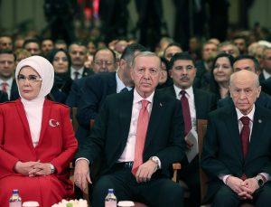 Cumhurbaşkanı Erdoğan: “Yeniden ve daha güçlü bir başlangıcın arifesindeyiz”