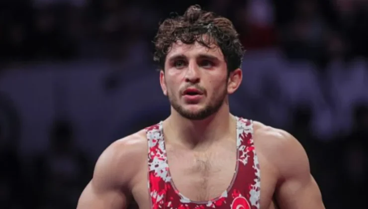 Milli güreşçi Ahmet Duman dünya ikincisi