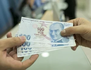 Öğrenim kredisi ve burs ödemeleri başladı