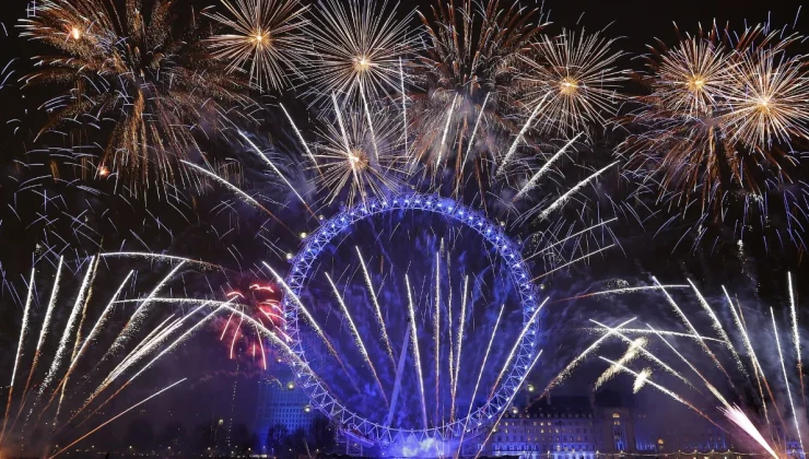 Ünlülerin ‘yılbaşı’ programları belli oldu: Kim, nerede sahne alacak?