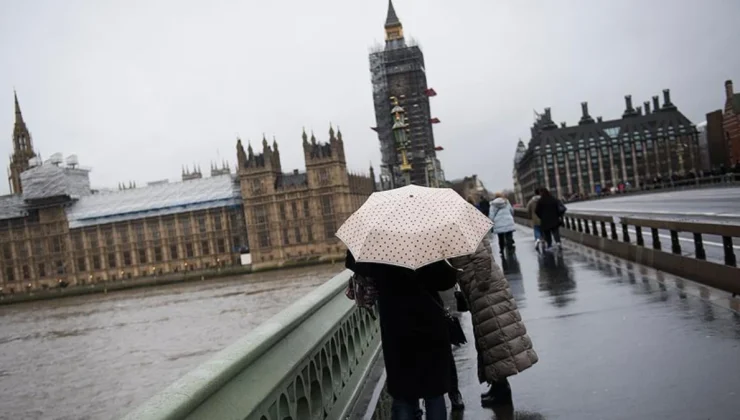 İngiltere’de sarı alarm: Bert Fırtınası nedeniyle sel uyarısı yapıldı