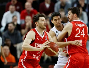A Milli Erkek Basketbol Takımı, Avrupa Şampiyonası’nı garantiledi
