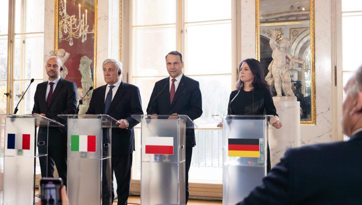 Polonya Dışişleri Bakanı Sikorski: “Putin Rusya’sı dünya düzeni için en ciddi güvenlik tehditlerinden biri”