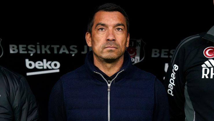 Giovanni van Bronckhorst: “Hatalı kararlarımız bize pahalıya mal oldu”