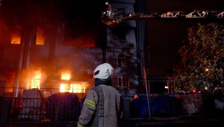 Beylikdüzü’nde fabrika yangını