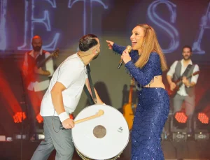 Ziynet Sali Kıbrıs Cumhuriyetinin 41.yılında Grand Sapphıre Resort’te Sahne Aldı.