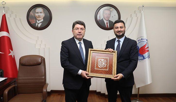 Adalet Bakanı Yılmaz Tunç, Kağıthane Belediyesi’ni Ziyaret Etti
