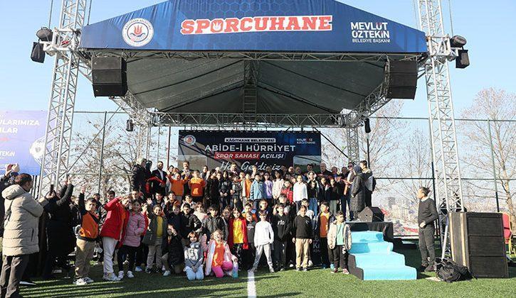 Kağıthane’de sporun yeni merkezi Abide-i Hürriyet Spor sahası açıldı