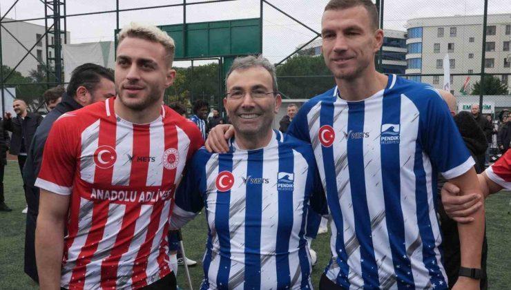 Edin Dzeko ile Barış Alper, Dünya Engelliler Günü için Pendik’te sahaya çıktı
