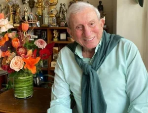 Usta tiyatrocu Haldun Dormen, sanat hayatının 70’inci yılını sahnede kutluyor