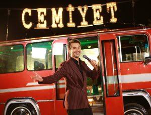 Cem Belevi’nin ‘Müptela’sı dinleyici ile buluştu