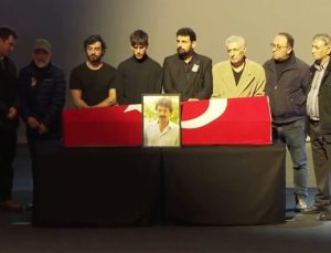 Ferdi Tayfur’un cenazesi AKM’de: Hayranları akın etti